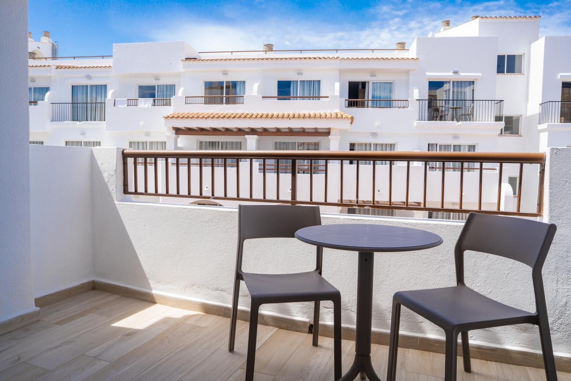 Sunside Ibiza Studios - Only Adults- Formerly Known As Central Park San Antonio  Exterior photo